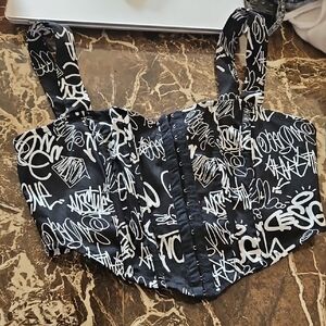 Black and White Graphic Crop Top